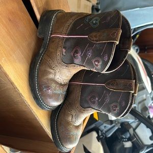Girls Justin boots